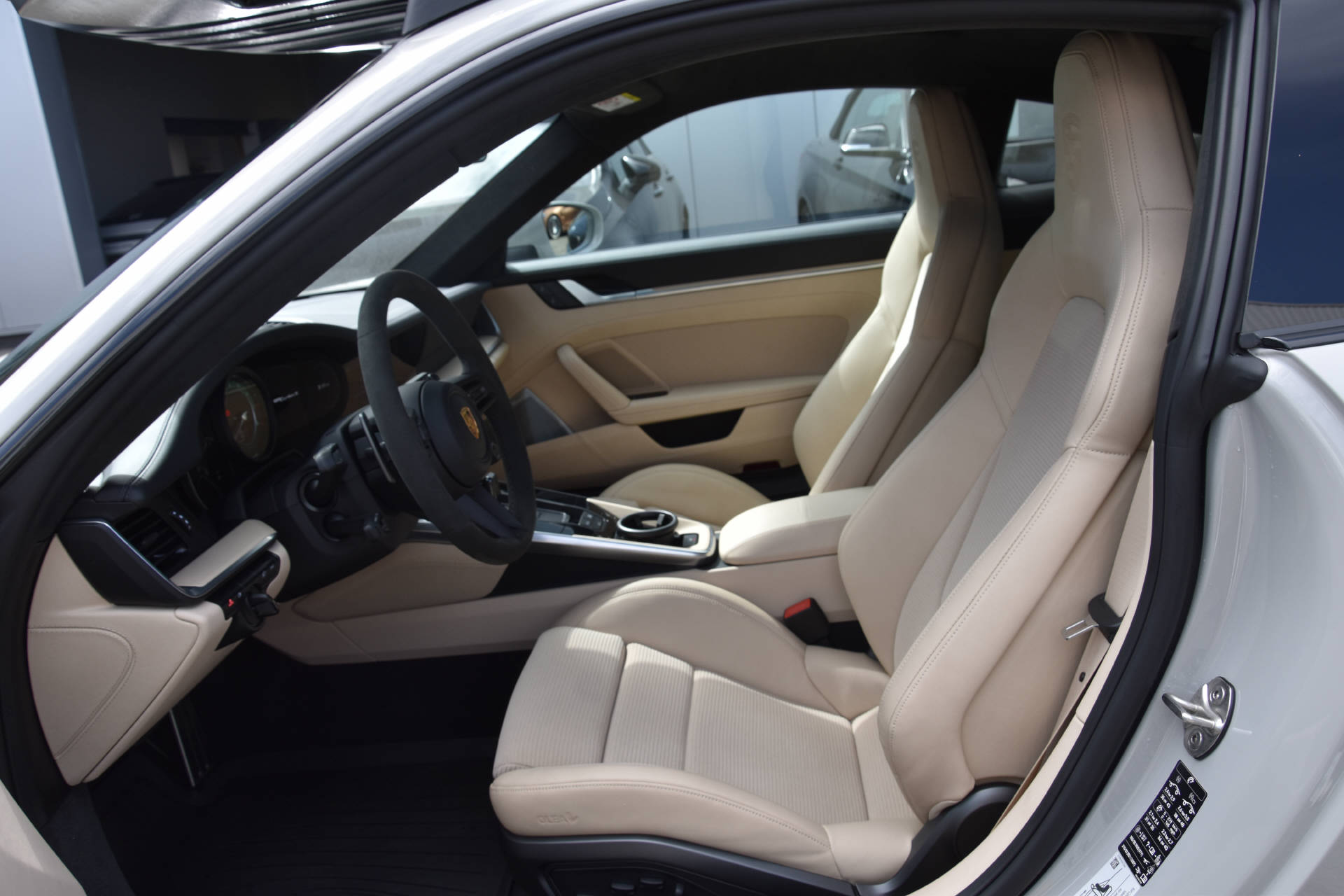 Car Image 8