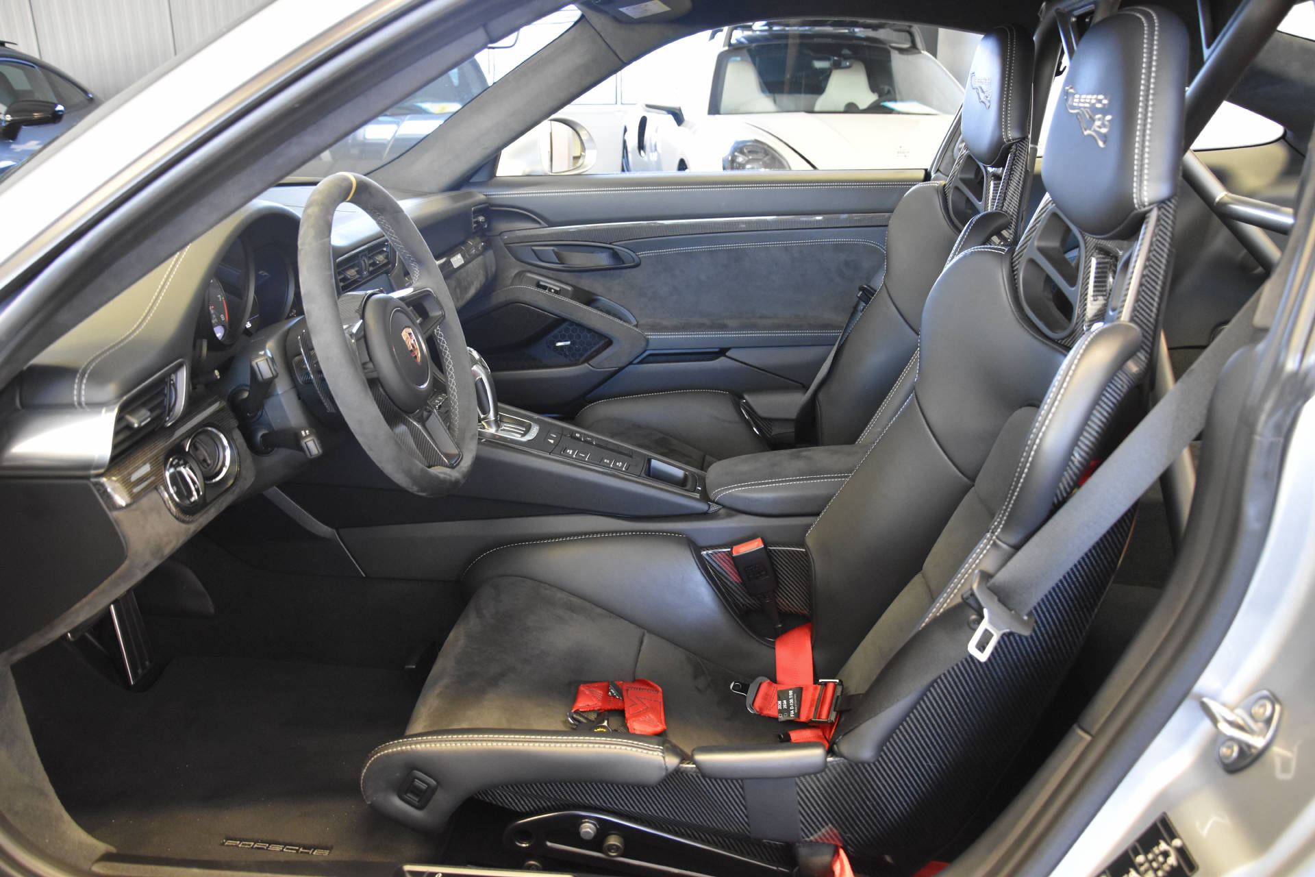 Car Image 10