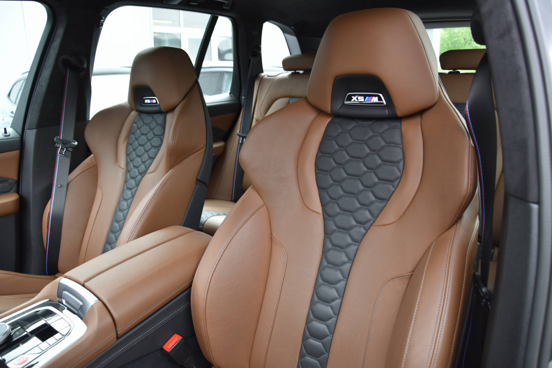 Car Image 10