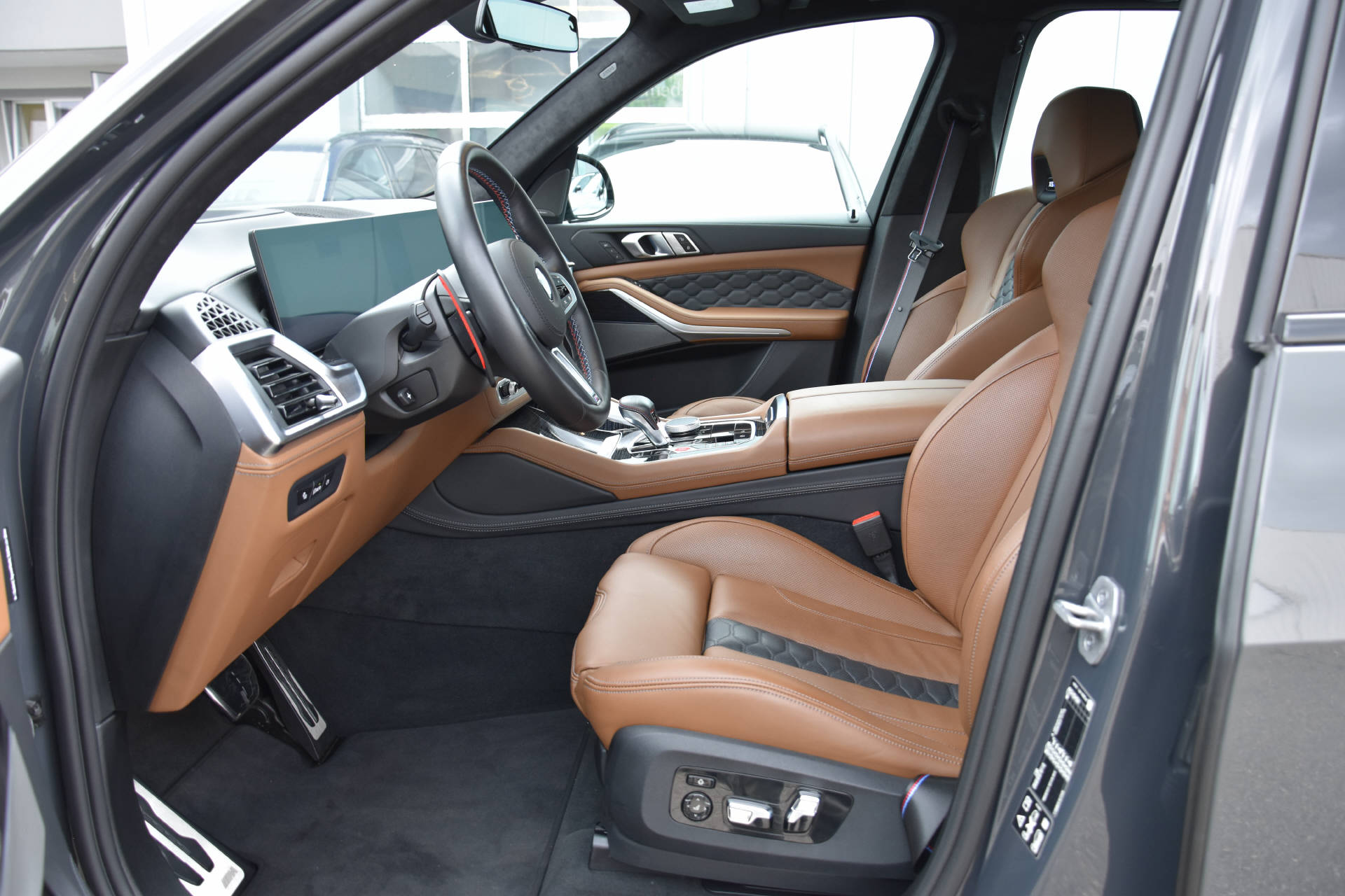 Car Image 8