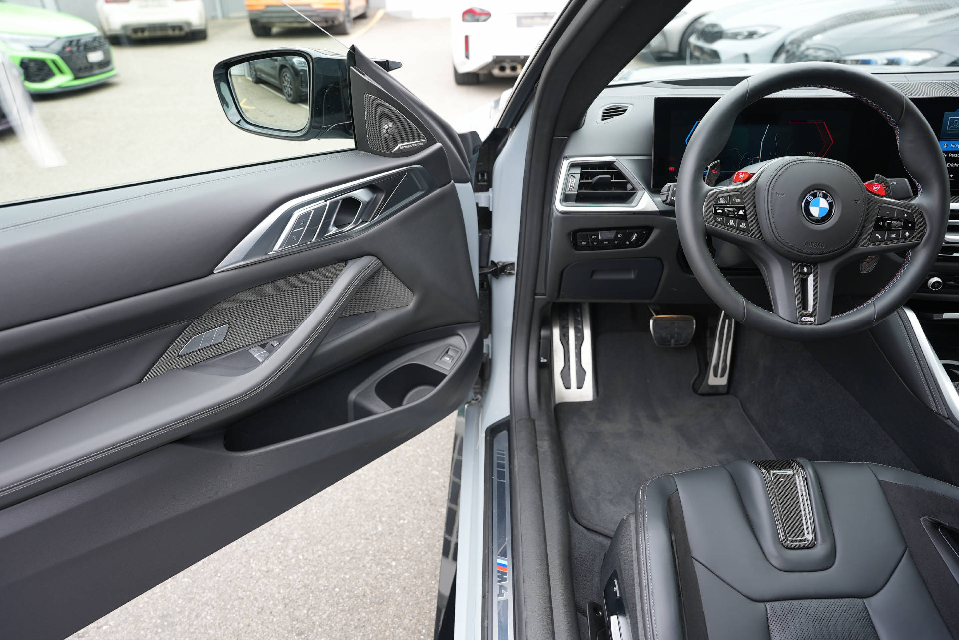 Car Image 11